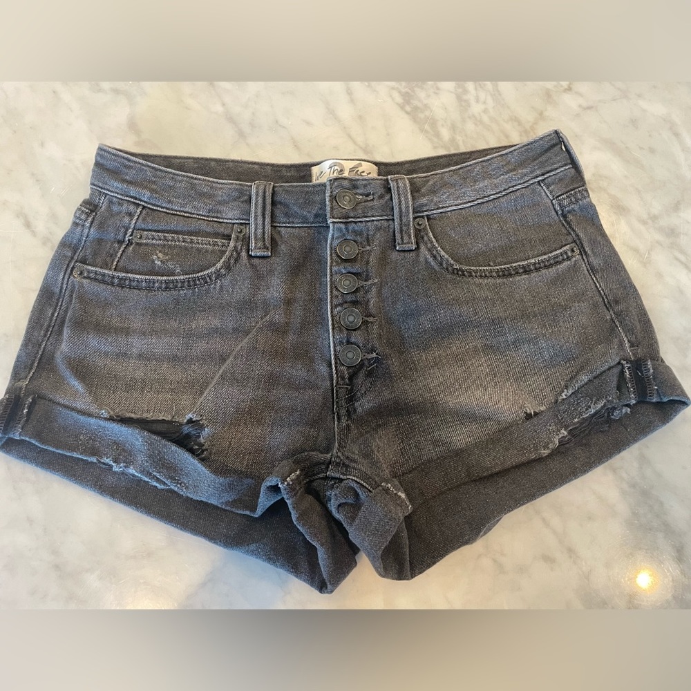 Free People We The Free Distressed Denim Jean Shorts Size 26 Faded Black